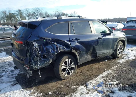 2023 Toyota Highlander Xle из США, поврежденный, VIN 5TDKDRBH8PS040256